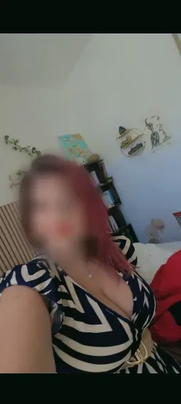 Carla, 40