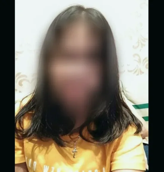 Katrin, 27