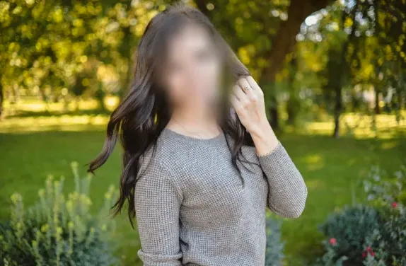 Klara, 32