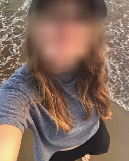 Laura, 36