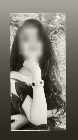 Marina, 28