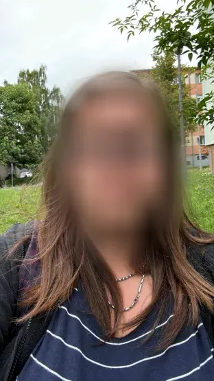 Mira, 27