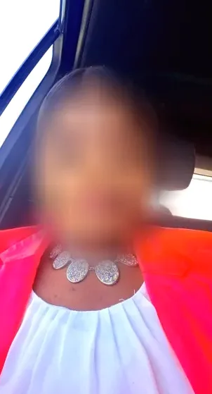 Pauline, 40