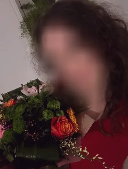 Vanessa, 39